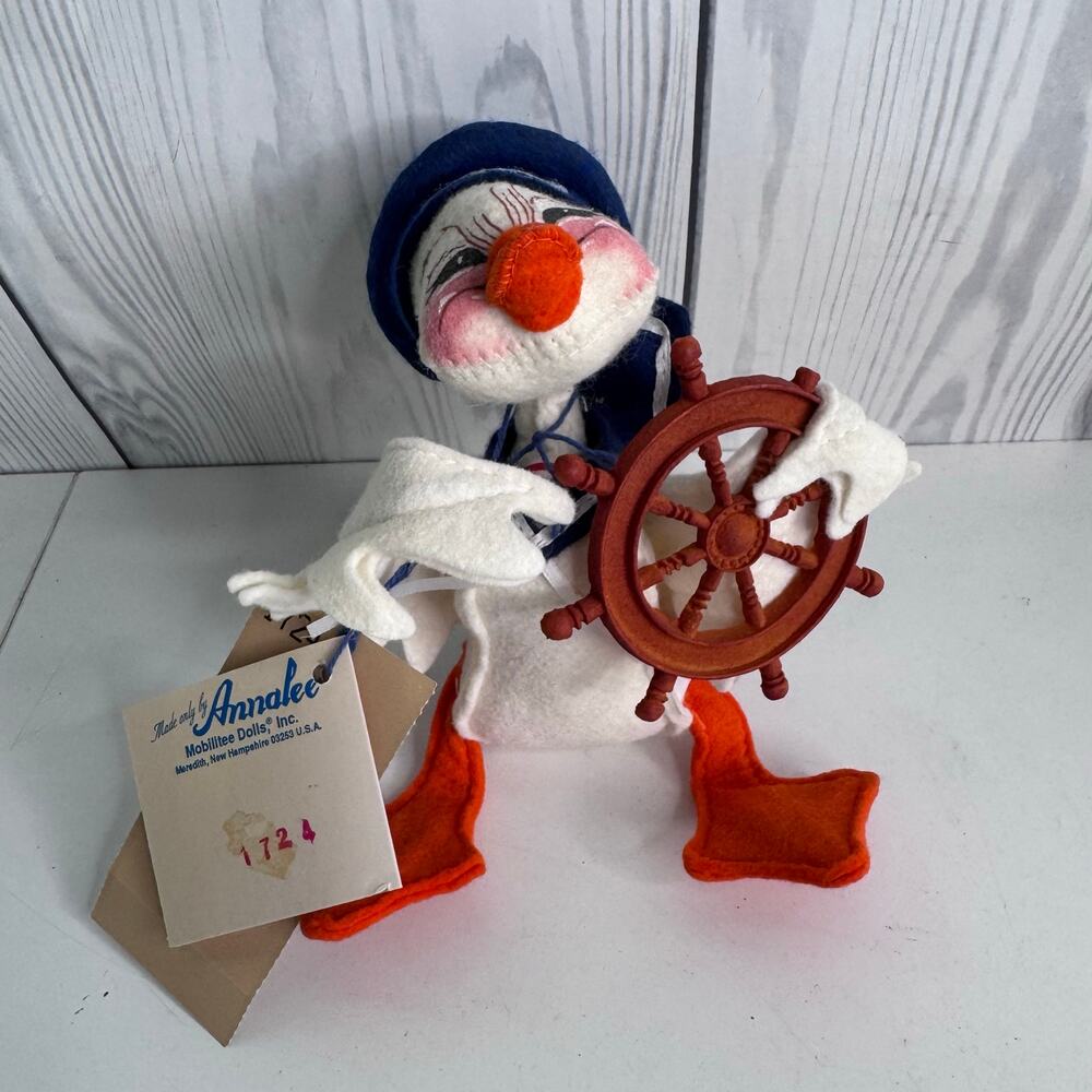 1996 Annalee Nautical Mobilitee Duck w/ Ships Wheel Made in USA 6in